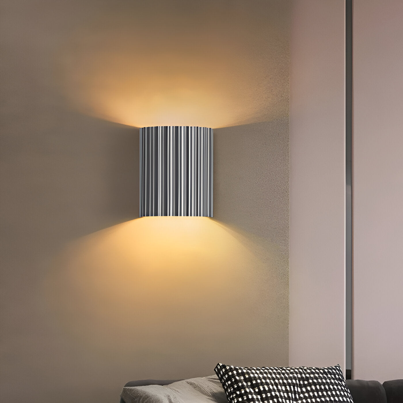 Nordic Resin Wall Light | Sculptural Wave Shade, Warm Glow