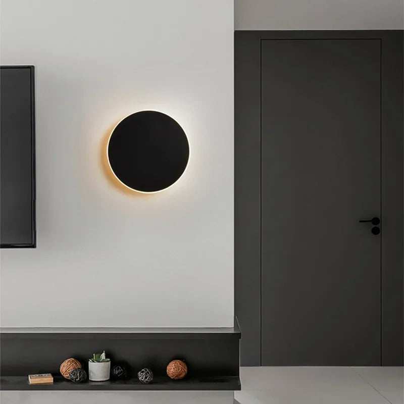 Round Aluminium LED Wall Light | Nordic Minimalist, 3000K Warm White