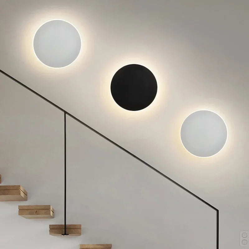 Round Aluminium LED Wall Light | Nordic Minimalist, 3000K Warm White