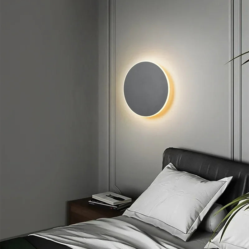 Round Aluminium LED Wall Light | Nordic Minimalist, 3000K Warm White