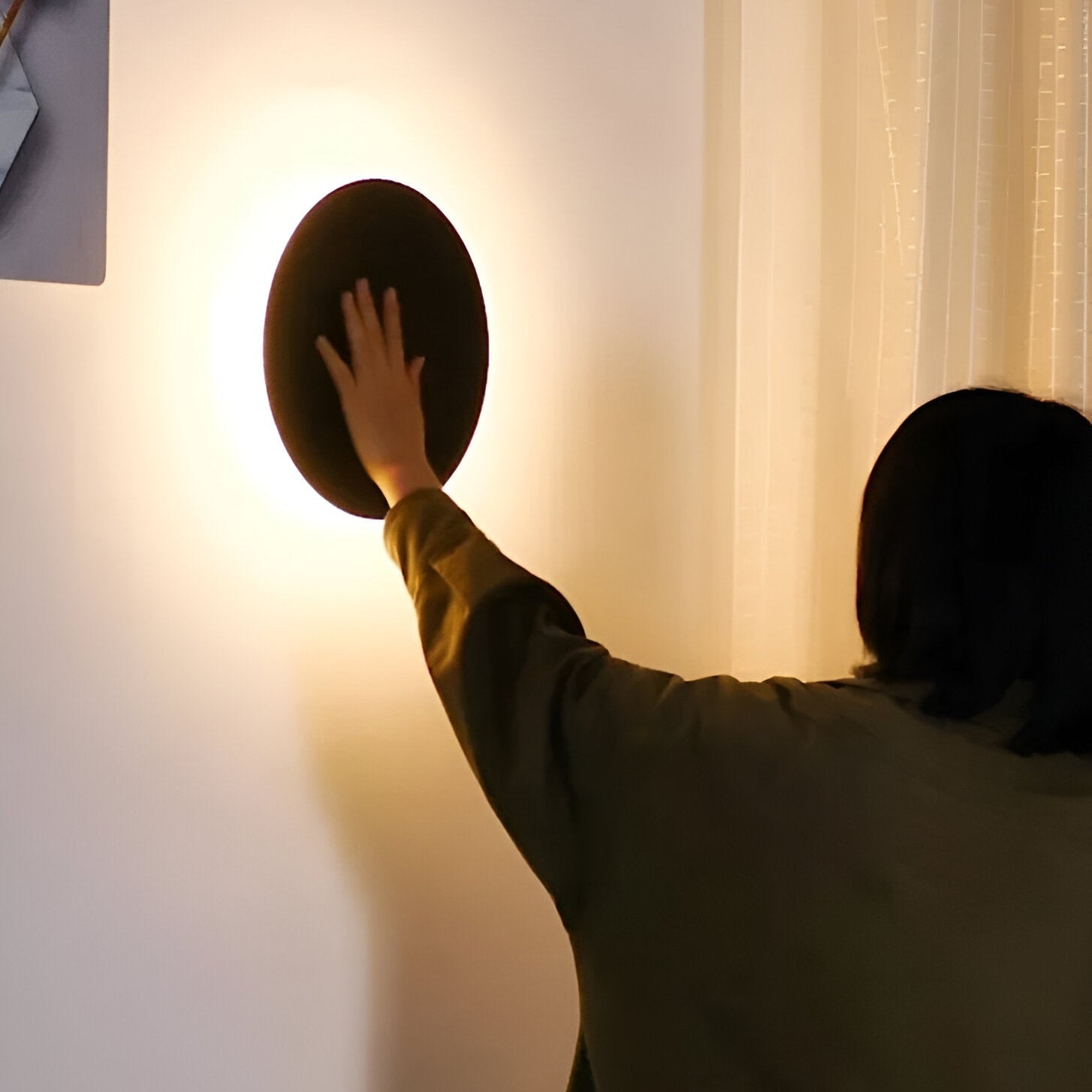 Round Aluminium LED Wall Light | Nordic Minimalist, 3000K Warm White