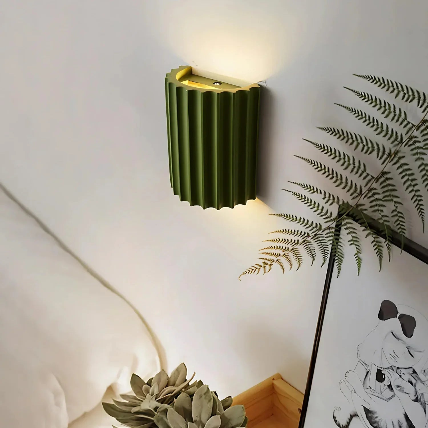 Nordic Resin Wall Light | Sculptural Wave Shade, Warm Glow