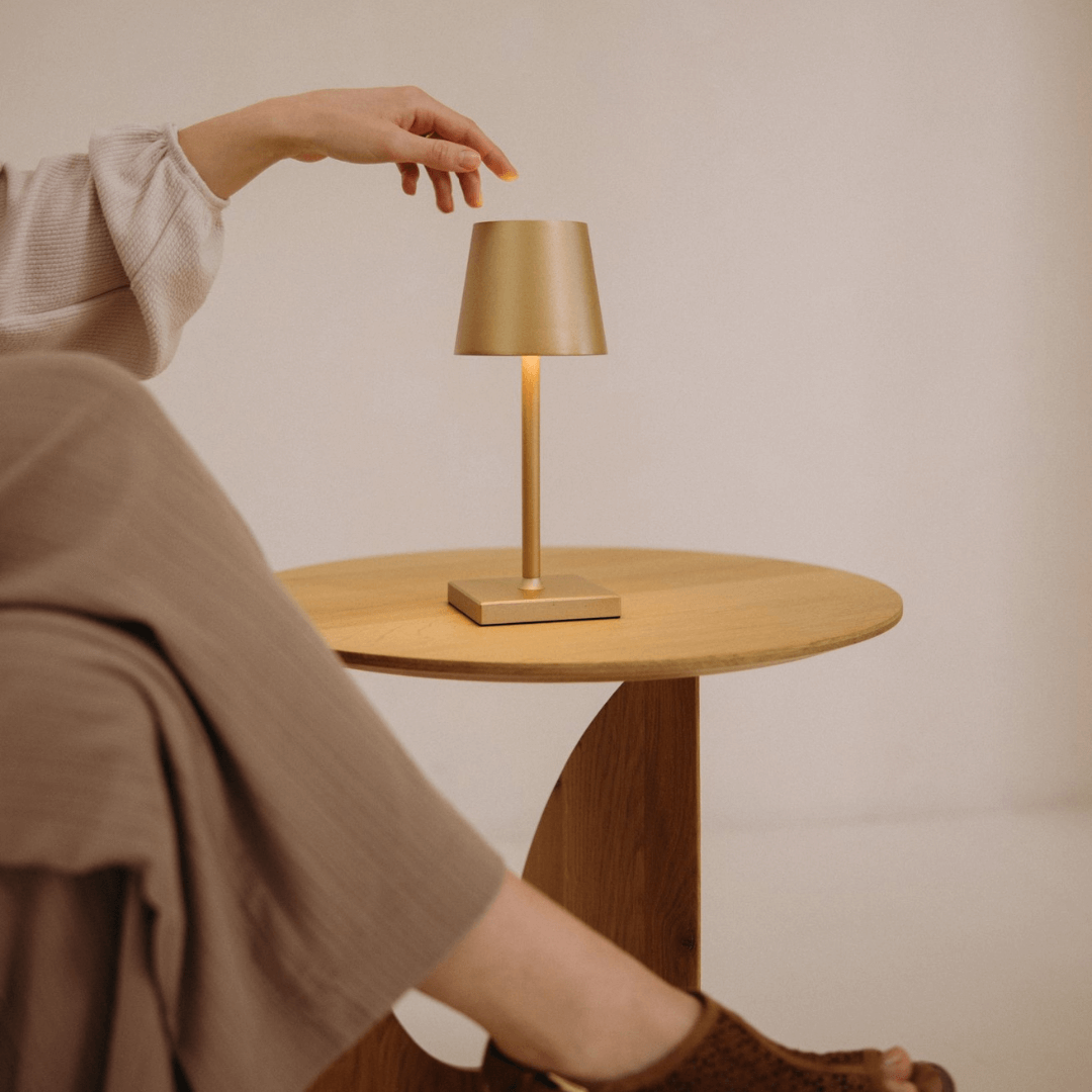 Wireless LED Table Lamp | Dimmable, 3 Colour Temperatures