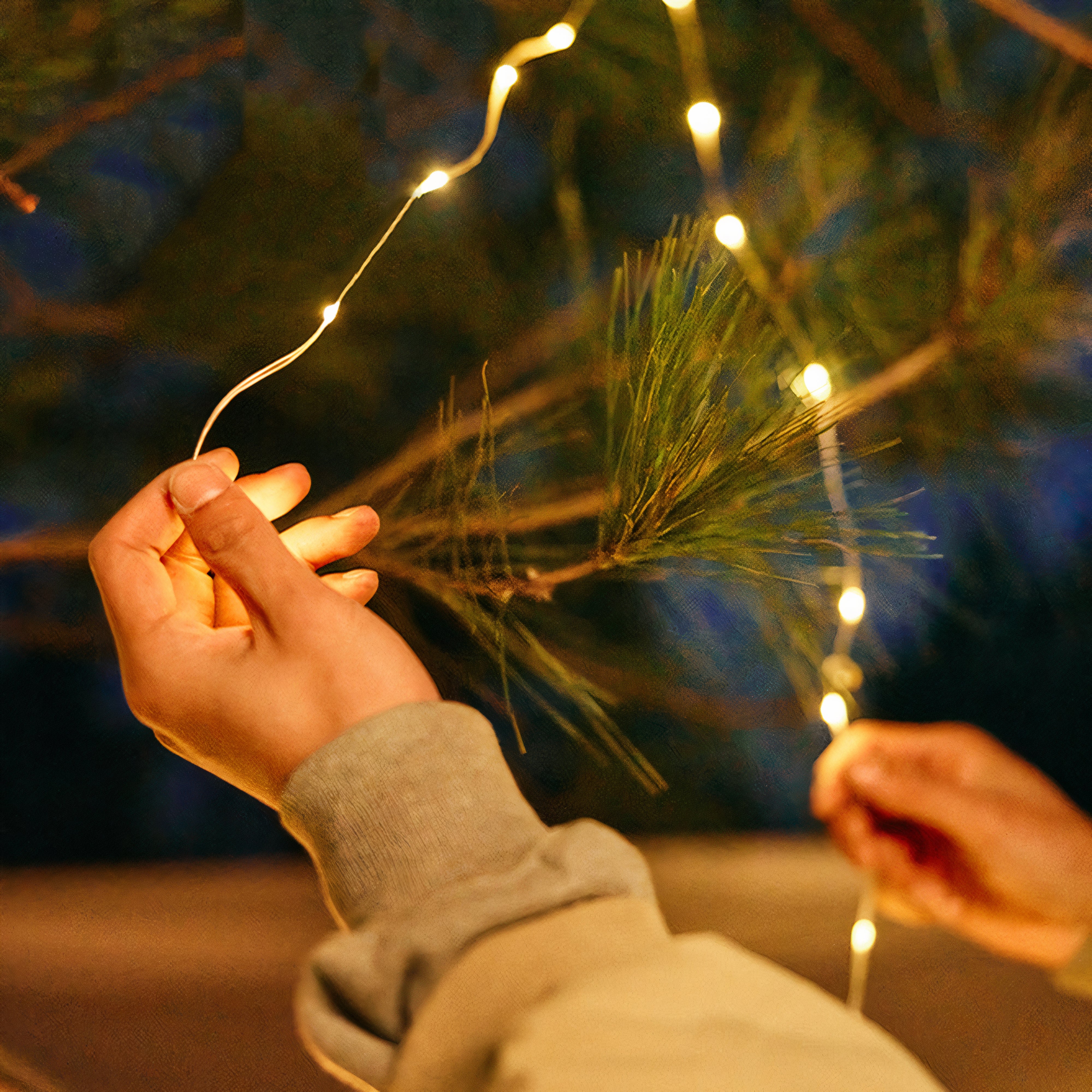 Retractable LED String Lights with Lantern | 2-in-1, USB-C Rechargeable