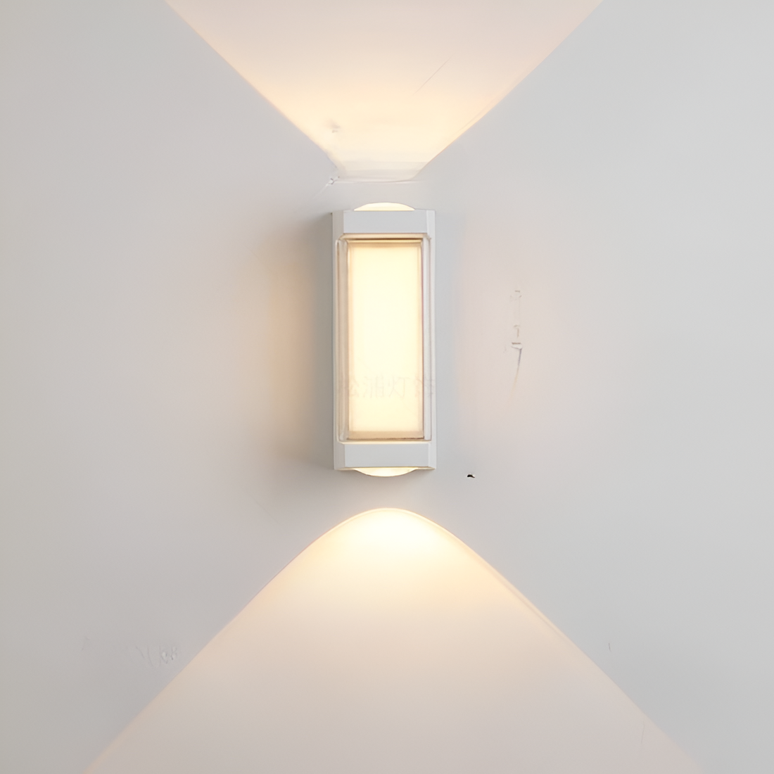 Outdoor Up Down Wall Light | Nordic Minimalist, 3000K Warm White