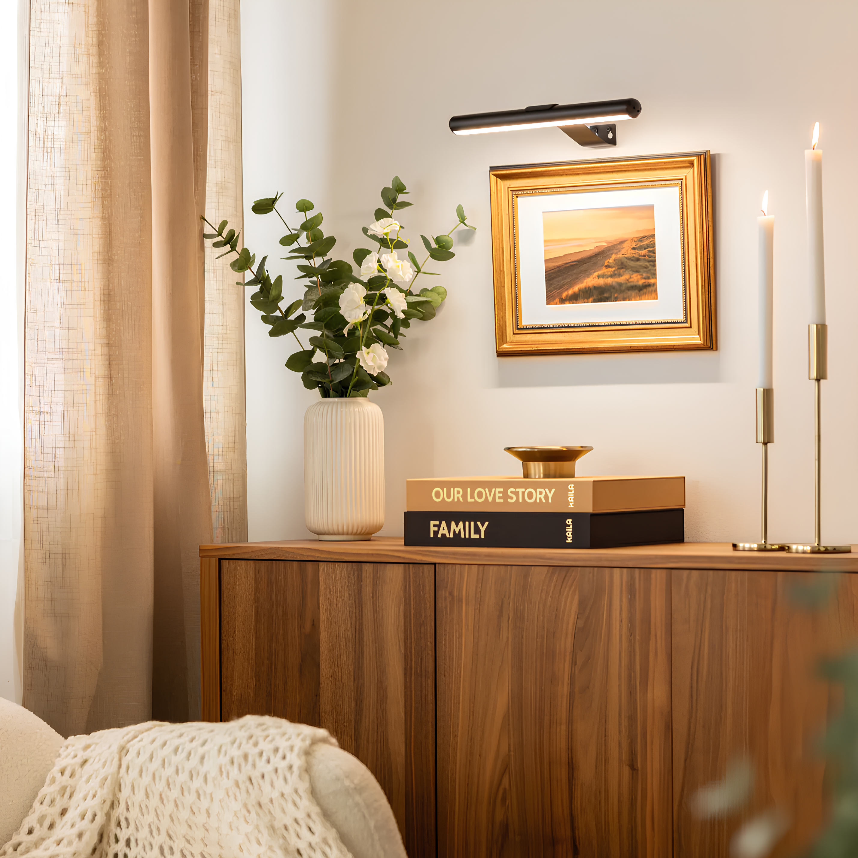 Wireless LED Picture Light | Dimmable, Rechargeable Wall Lamp