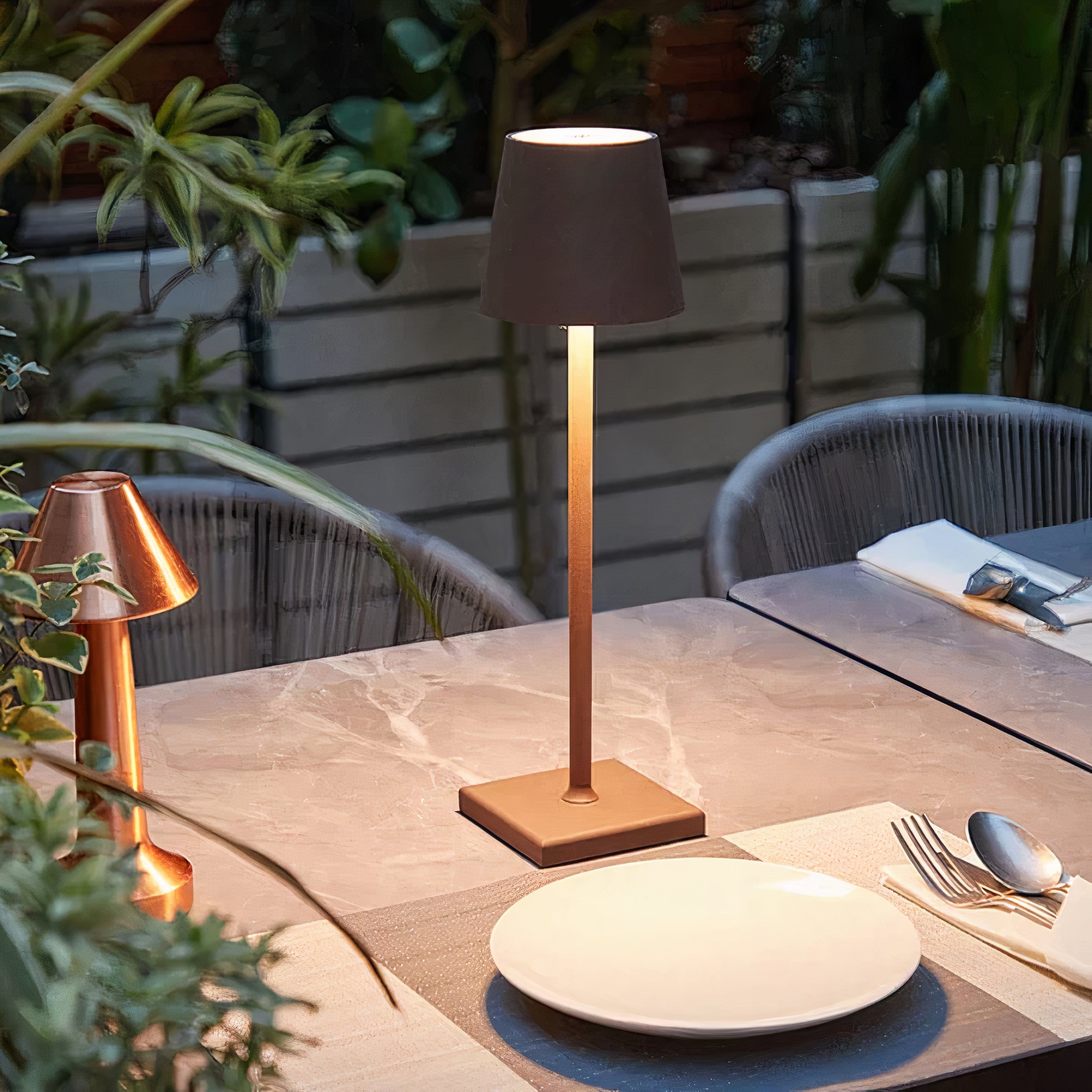Scandinavian LED Table Lamp | Wireless, Dimmable, IP65 Aluminium
