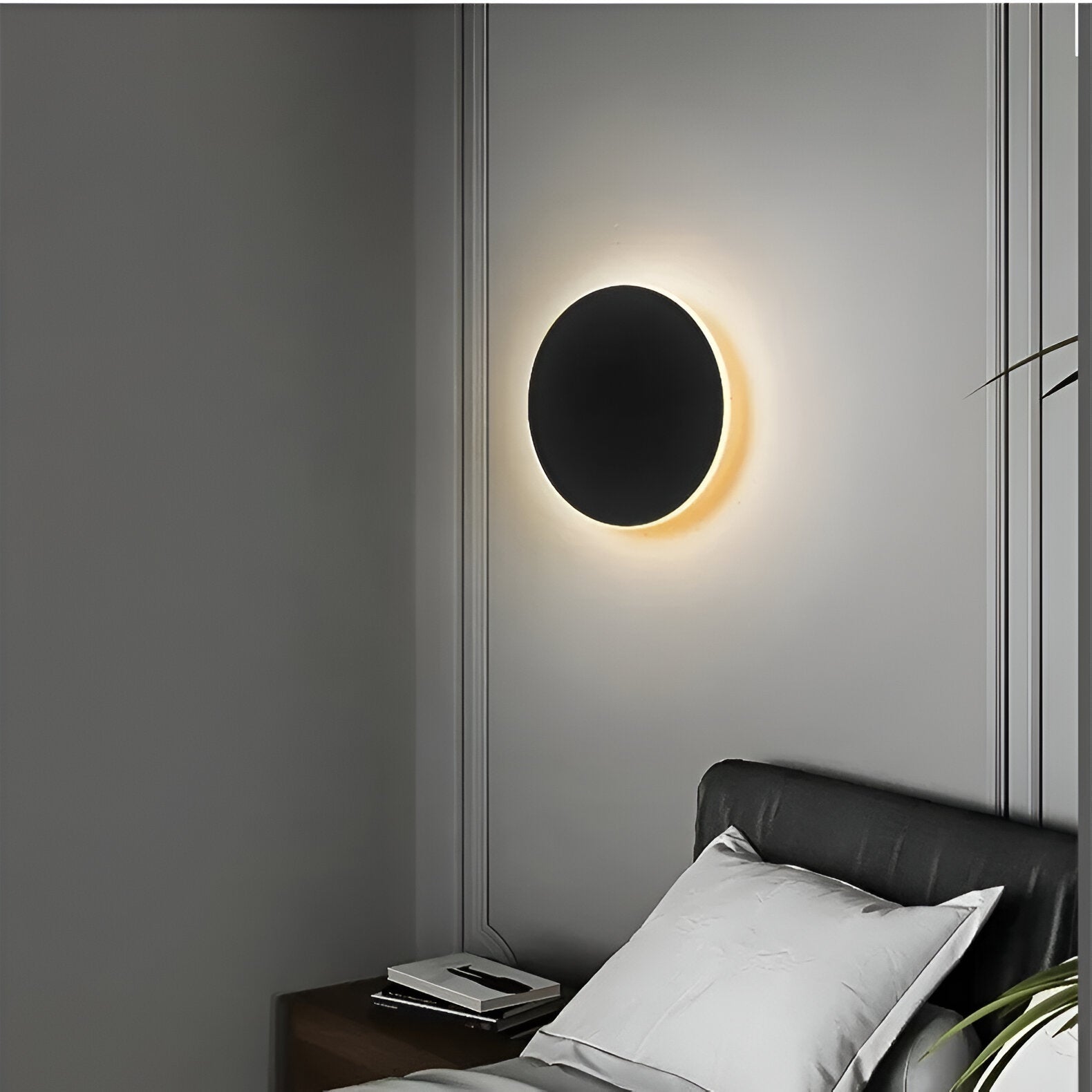 Round Aluminium LED Wall Light | Nordic Minimalist, 3000K Warm White