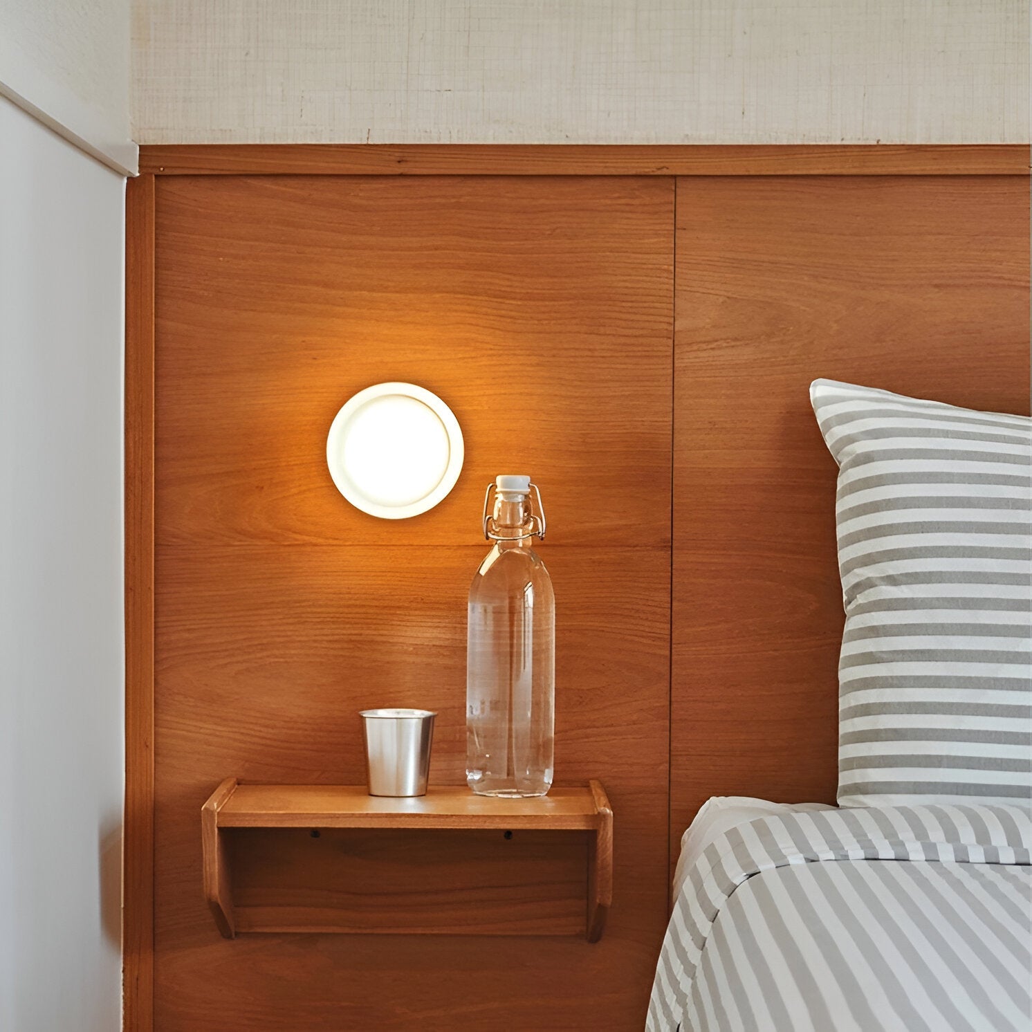 Dimple Glass Wall Sconce | Dusk-to-Dawn Sensor, 3000K Warm White